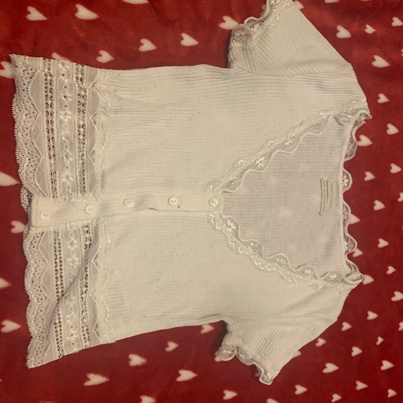 Brandy Melville white lace crop top - Picture 2 of 5